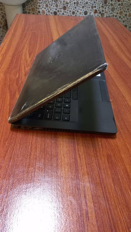 Dell latitude core i7 8th gen 5400 6