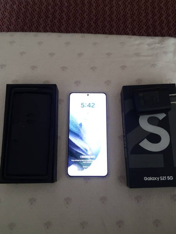 Samsung Galaxy s21 5G non pta with box and charger 3