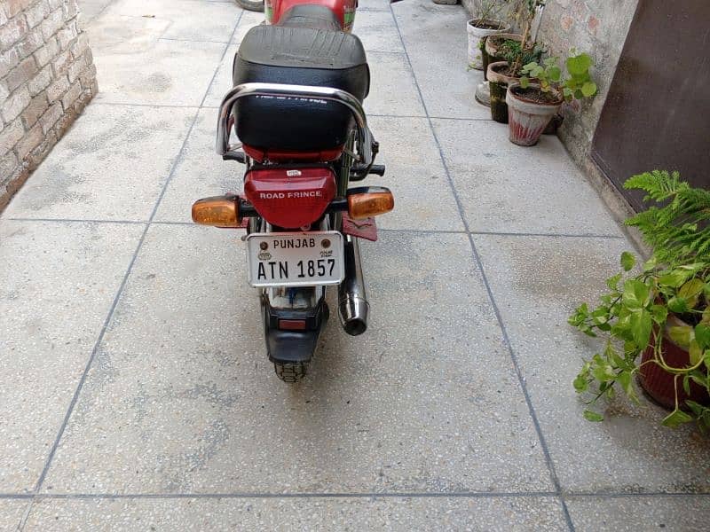 road prince 70cc bike red colour lahore number call me 0321-6347577 7