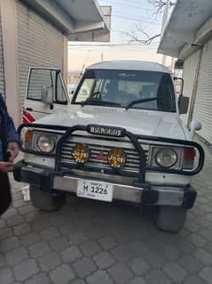 Mitsubishi Pajero 1988