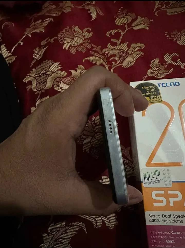 Tecno Spark 20C 3