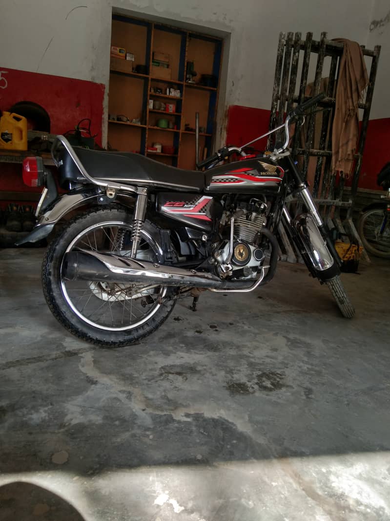 Honda CG 125 2015 1