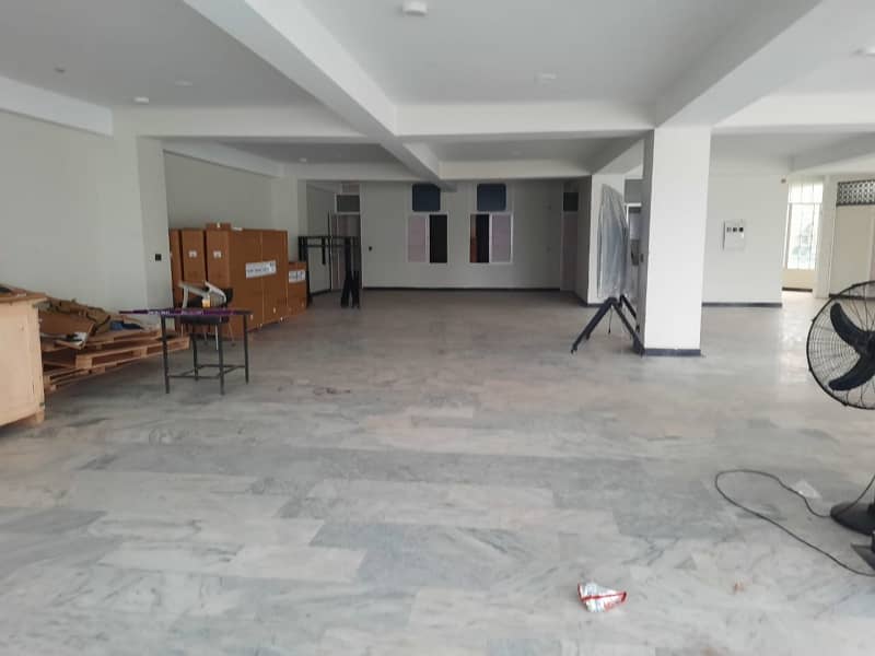 5000 Sq Ft Commercial Space Available For Rent In Expressway Islamabad 10