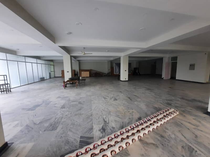 5000 Sq Ft Commercial Space Available For Rent In Expressway Islamabad 14