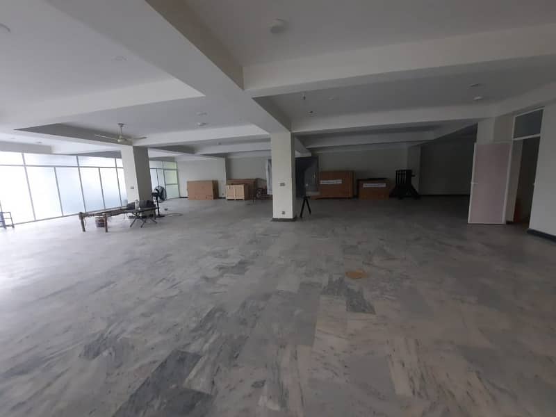 5000 Sq Ft Commercial Space Available For Rent In Expressway Islamabad 15