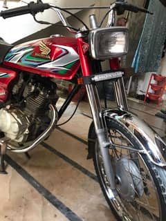 Honda bike CG 125 model 2002 for sale