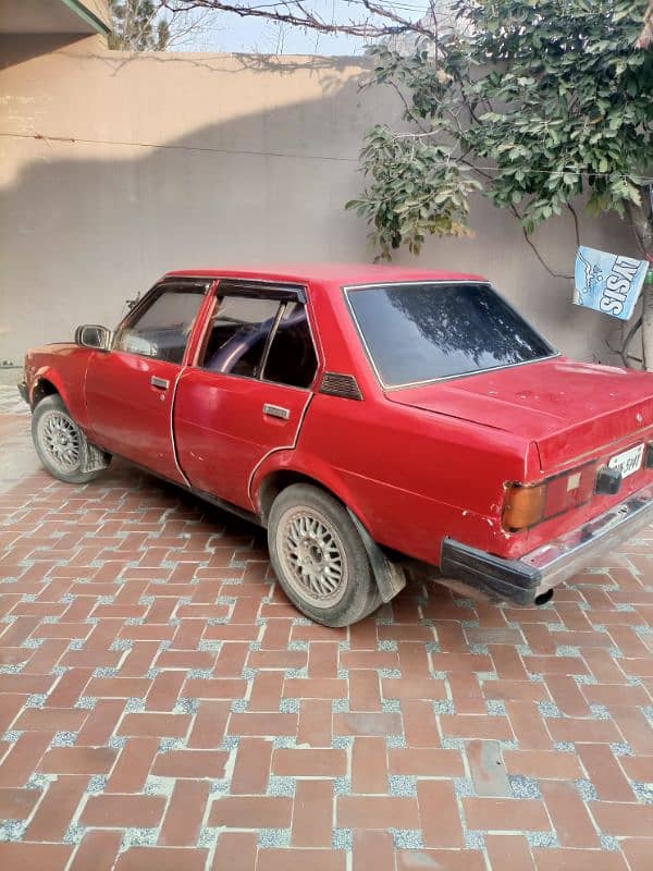 Toyota Corolla 82 3