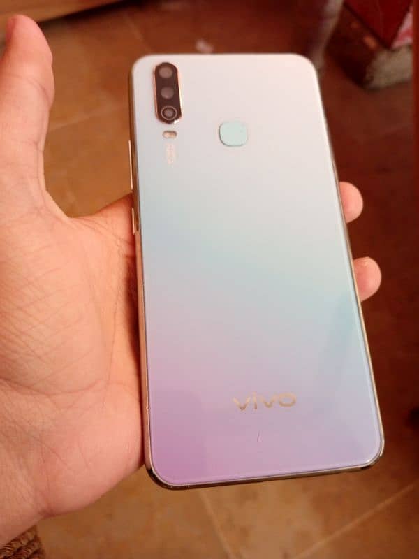 Vivo Y17 all ok non pta glss crack hai or finger not working 0