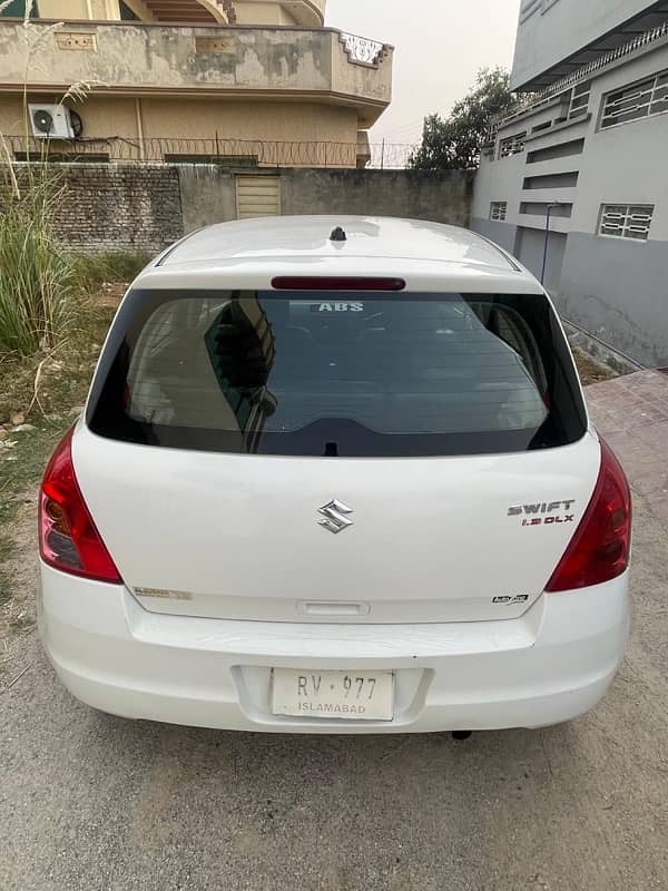 Suzuki Swift 2011 8