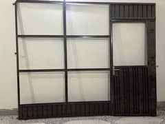 Room Steel Frame With Door 9.5x8ft