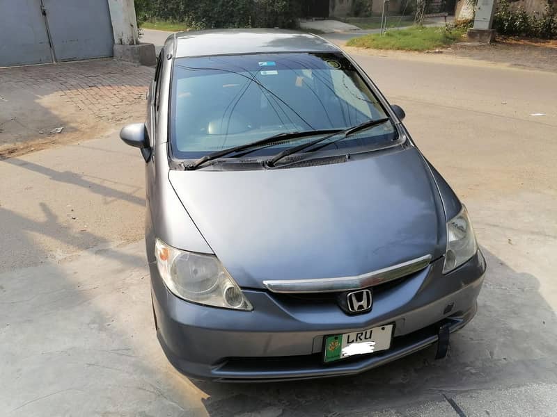 Honda City IDSI 2004 good condition 2st owner on my name 1