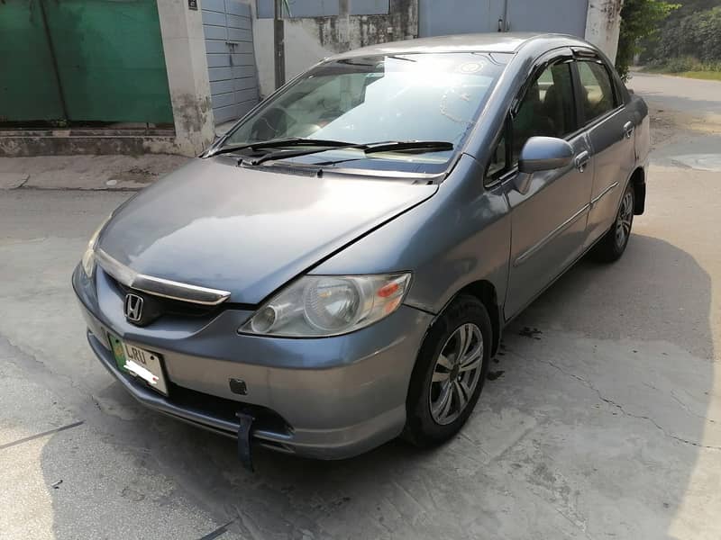 Honda City IDSI 2004 good condition 2st owner on my name 4