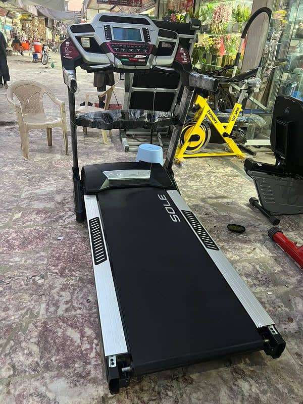 sole f85 treadmill USA brand with 4hp motor 1