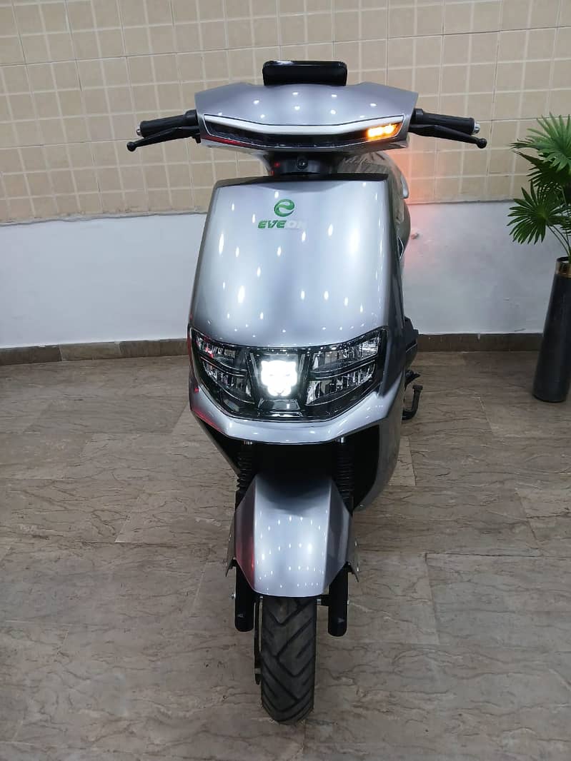 Electric Scooter,Eelctric Bikes Eve On LEOPARD Pro 2025 Full Loaded 2