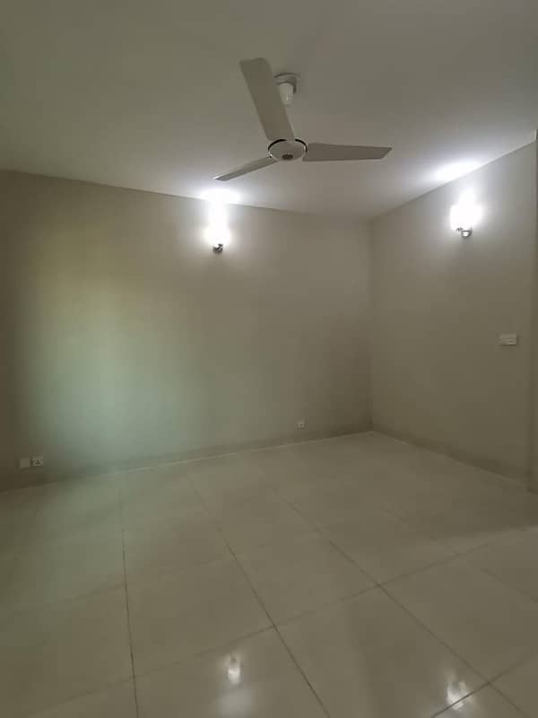 10 Marla 3 Bedroom Apartment Available For Rent In Askari 10 Sector-F Lahore Cantt 10