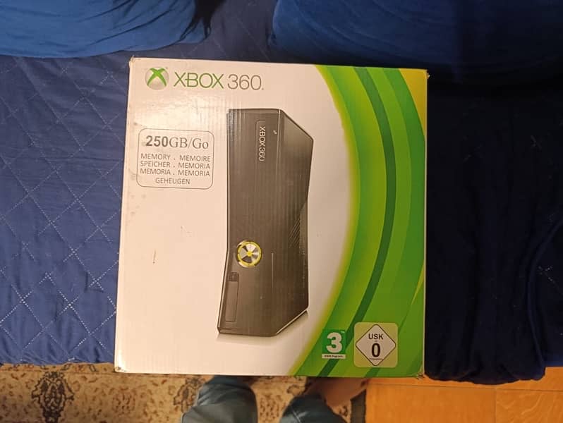 Xbox 360 jail break with 2 controller and 22 games utgent sale 1