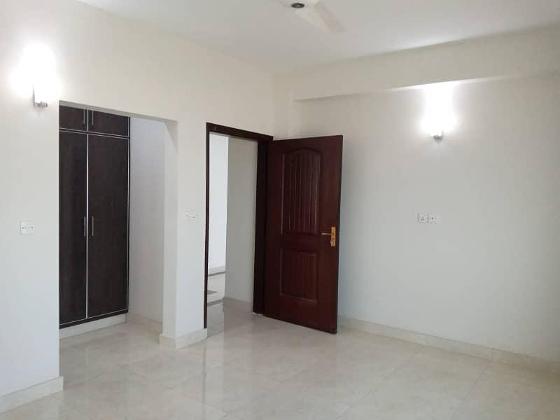 10 Marla 3 Bedrooms Apartment Available For Sale In Sector F Askari 10 Lahore Cantt 11