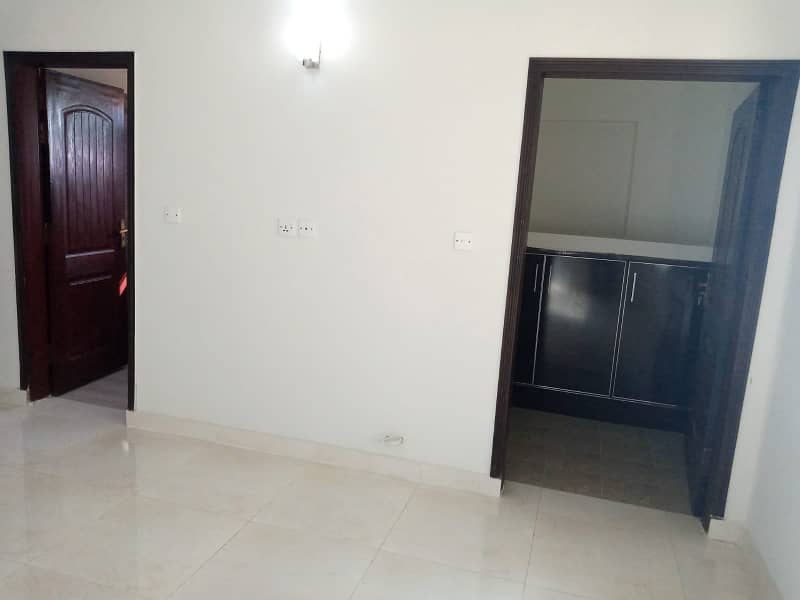 10 Marla 3 Bedrooms Apartment Available For Sale In Sector F Askari 10 Lahore Cantt 14