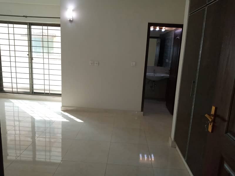 10 Marla 3 Bedrooms Apartment Available For Sale In Sector F Askari 10 Lahore Cantt 23