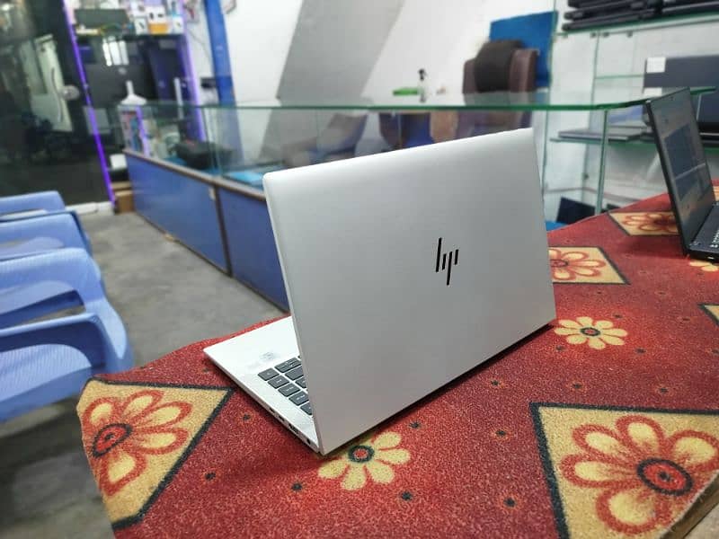 HP 840 G7 1