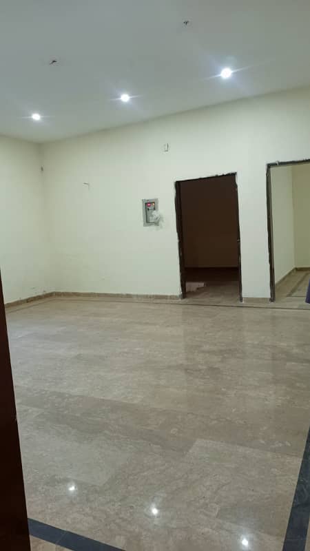 10 marla upper portion for rent in johar town for Family and Silent office (Call center + Software house) 3