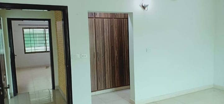 10 Marla 3 Bedroom Apartment Available For Rent In Sector B, Askari 11, Lahore. 4