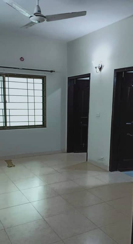 10 Marla 3 Bedroom Apartment Available For Rent In Sector B, Askari 11, Lahore. 6