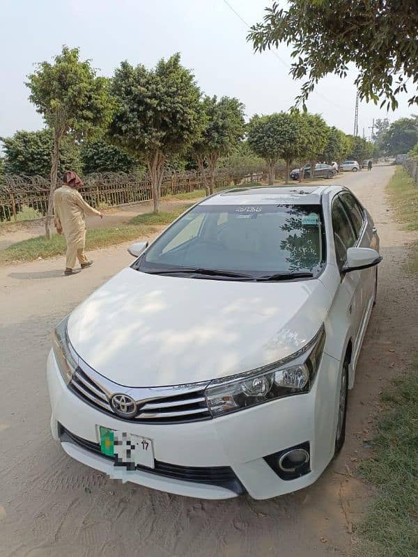 Toyota Altis Grande 2017 1