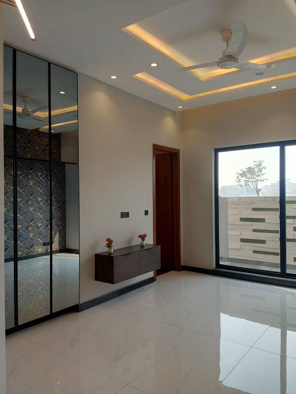 1 kanal Full House For Sale in DHA Phase 7 T Block Lahore 20