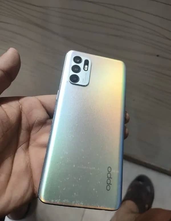 oppo reno6 8+8 (128) 4