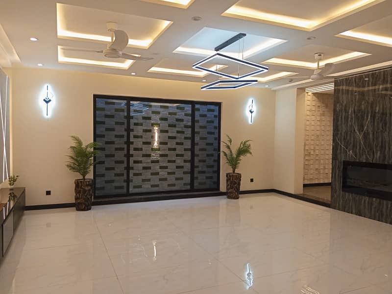 1 kanal Full House For Sale in DHA Phase 7 Y Block Lahore 15