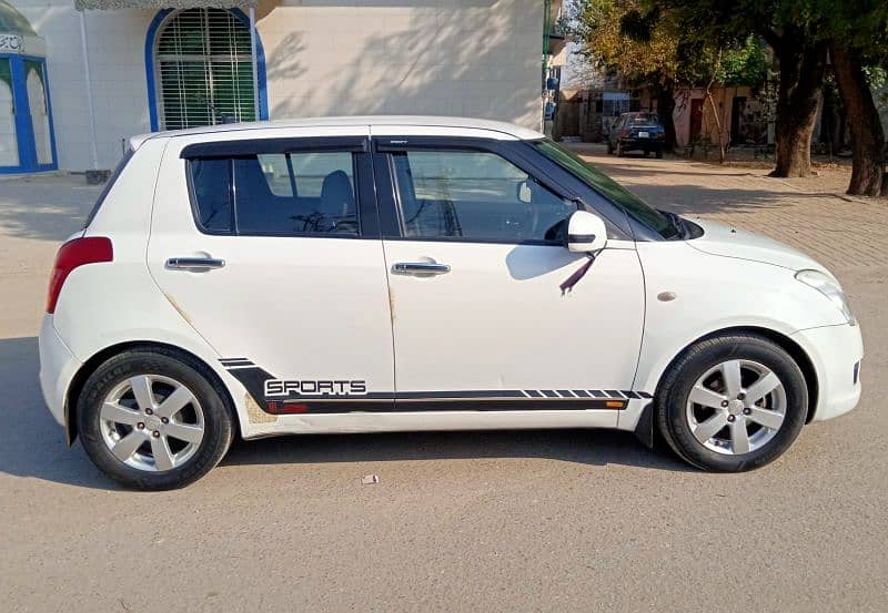 Suzuki Swift 2011 6