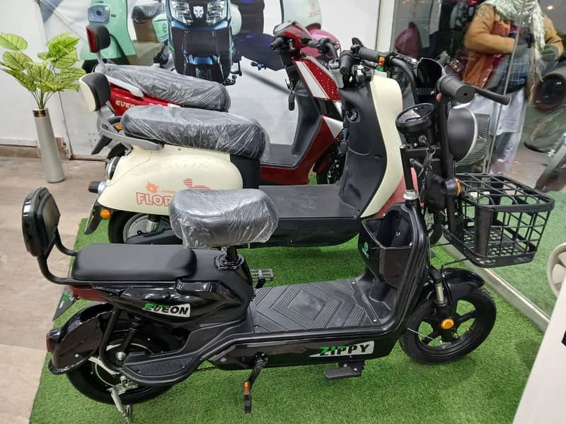 Eelctric Bikes, Eve On LEOPARD Pro 2025 Full Loaded,Electric Scooty 2