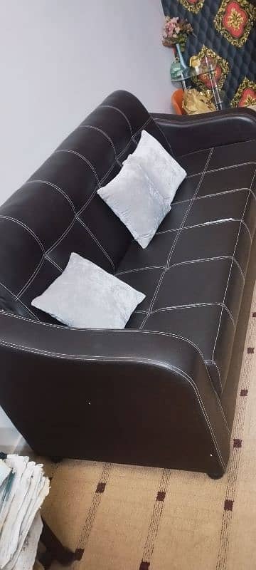 new condition sofa 1