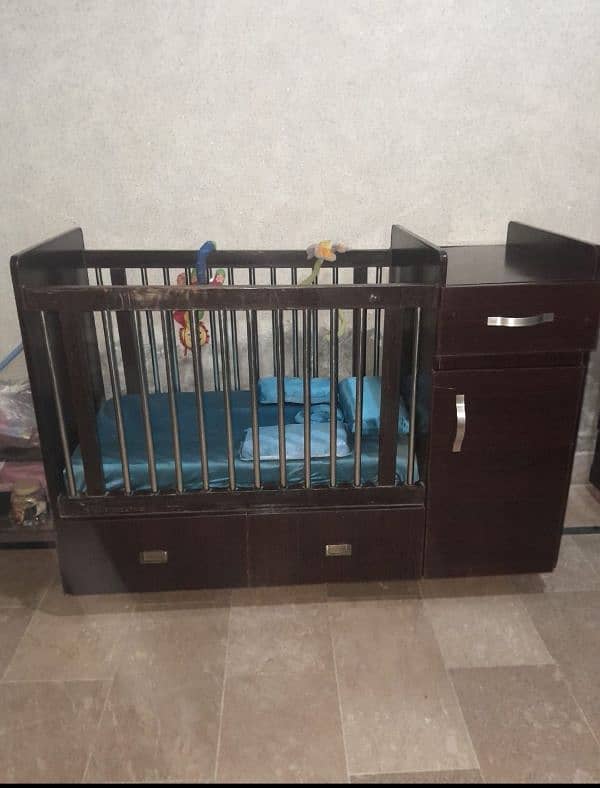 wooden baby cot 2