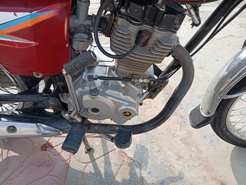 Honda 125 pindi number 2