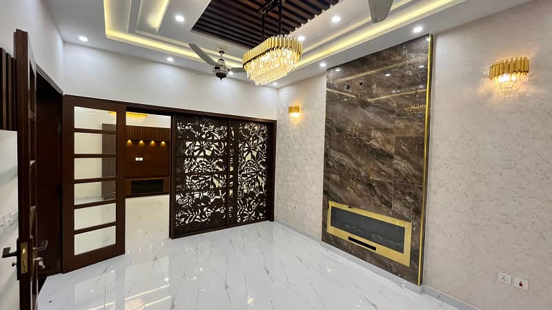 10 Marla Brand New House For Sale In Bahria Town Lahore 5