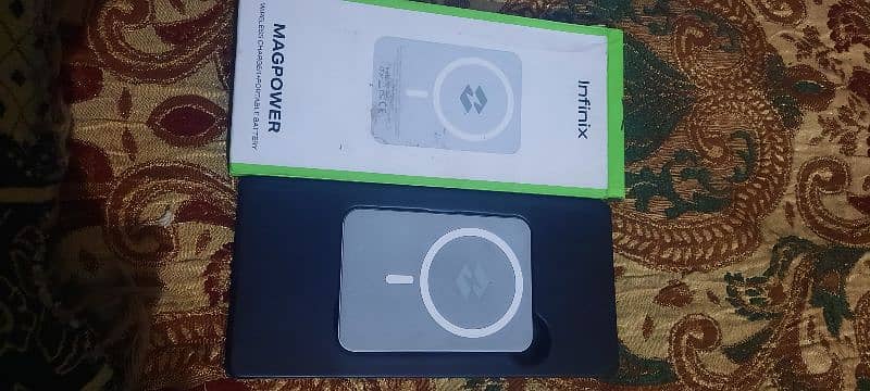 infinix wireless charger 1