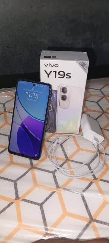 Vivo y 19s 3