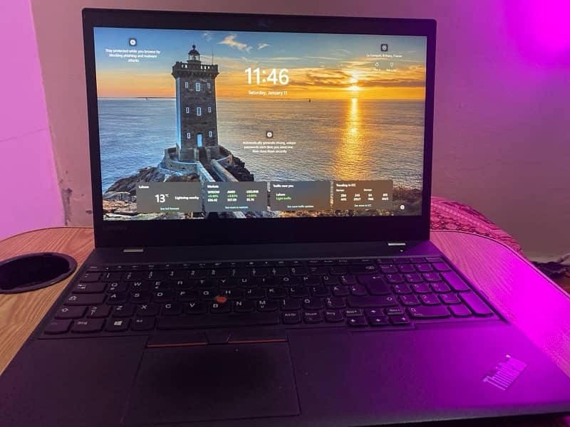 Lenovo ThinkPad T570: Durable 15.6" Laptop with Core i5, 6th Gen Power 0