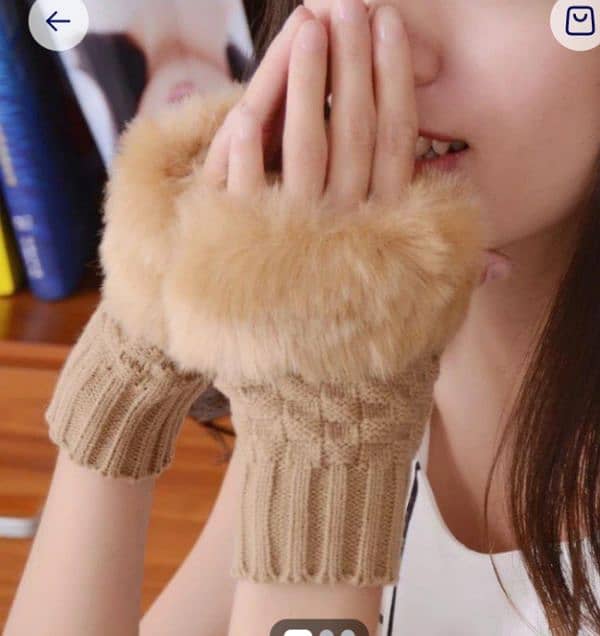 girl's fingerless gloves 0