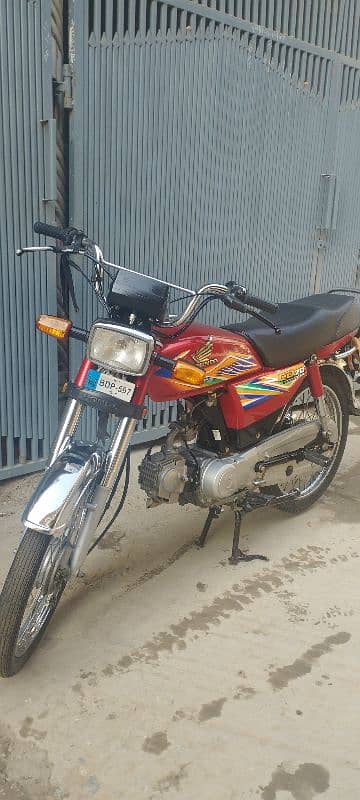 Honda CD 70 2020 6