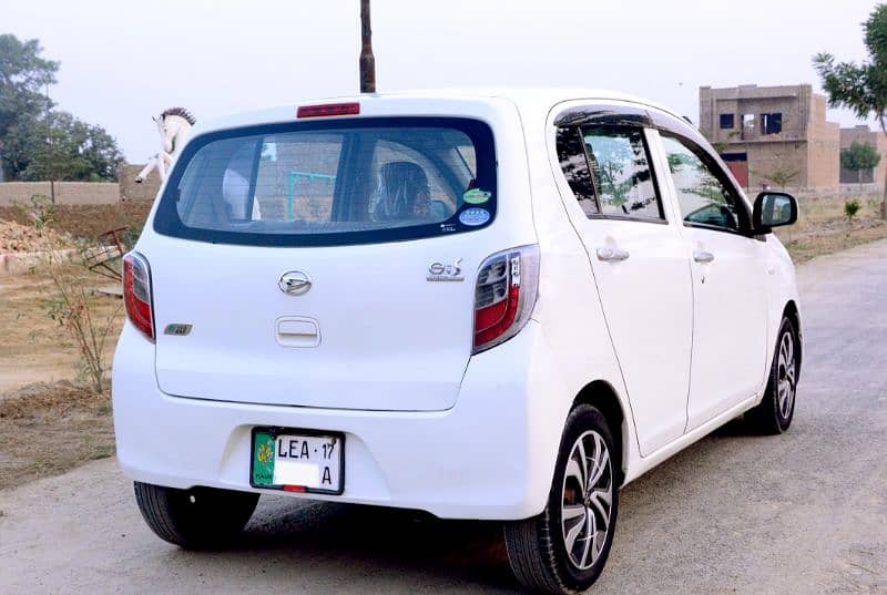 Daihatsu Mira 2013 2