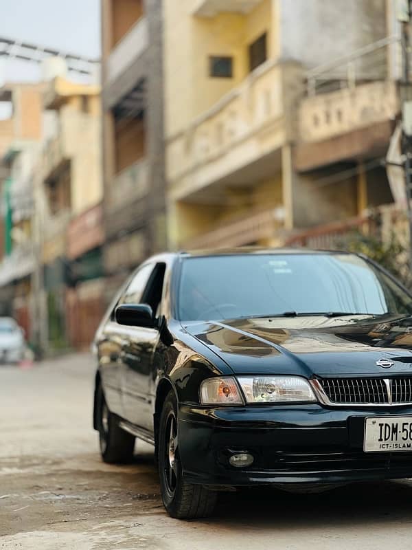 Nissan Sunny 2003 1