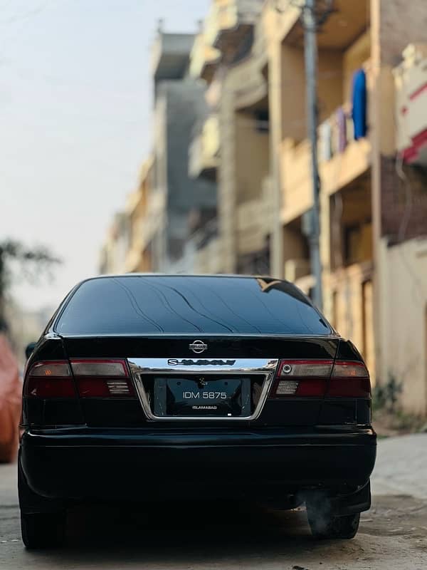 Nissan Sunny 2003 3