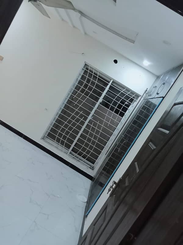 10 Marla corner house for rent in bahria orchard lower portion 1