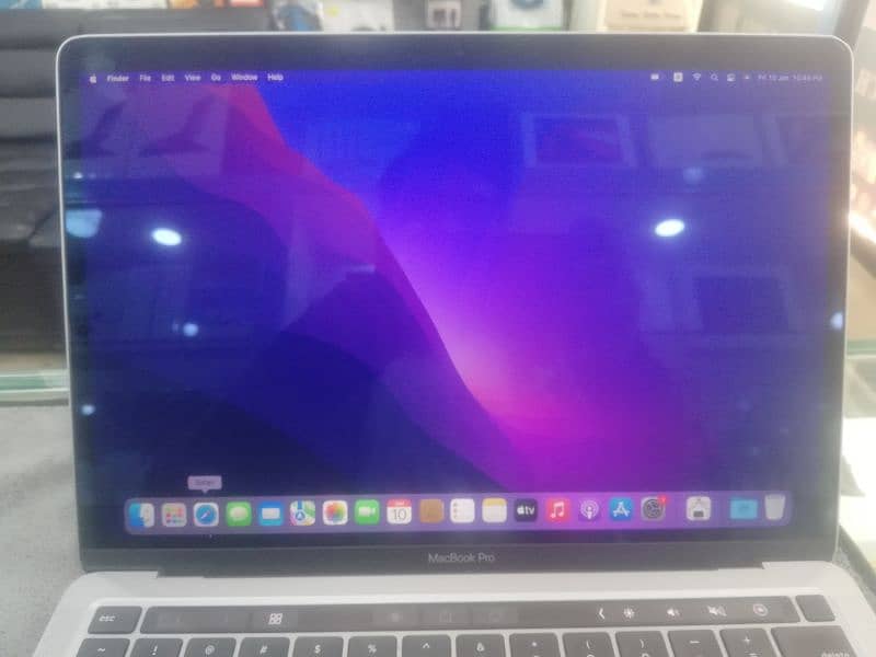 Macbook pro M1 7