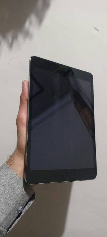 Ipad mini 2 10/10 condition 32 GBfull ok set 0