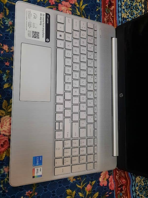 HP AY series laptop touch screen corei5 11th gen laptop  new condition 1