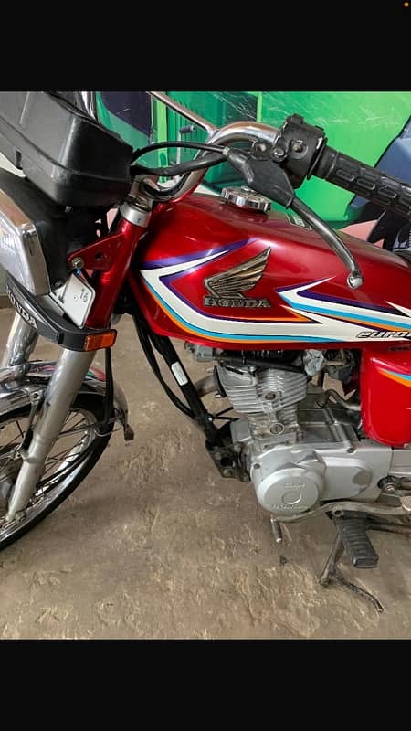 honda 125 model 2016 golden number 4